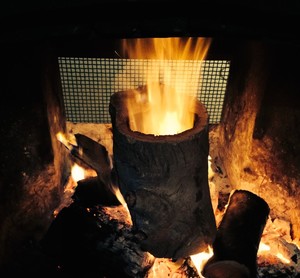 Farrell Flat Hotel, South Australia Pic 4 - Log fires in the cooler months