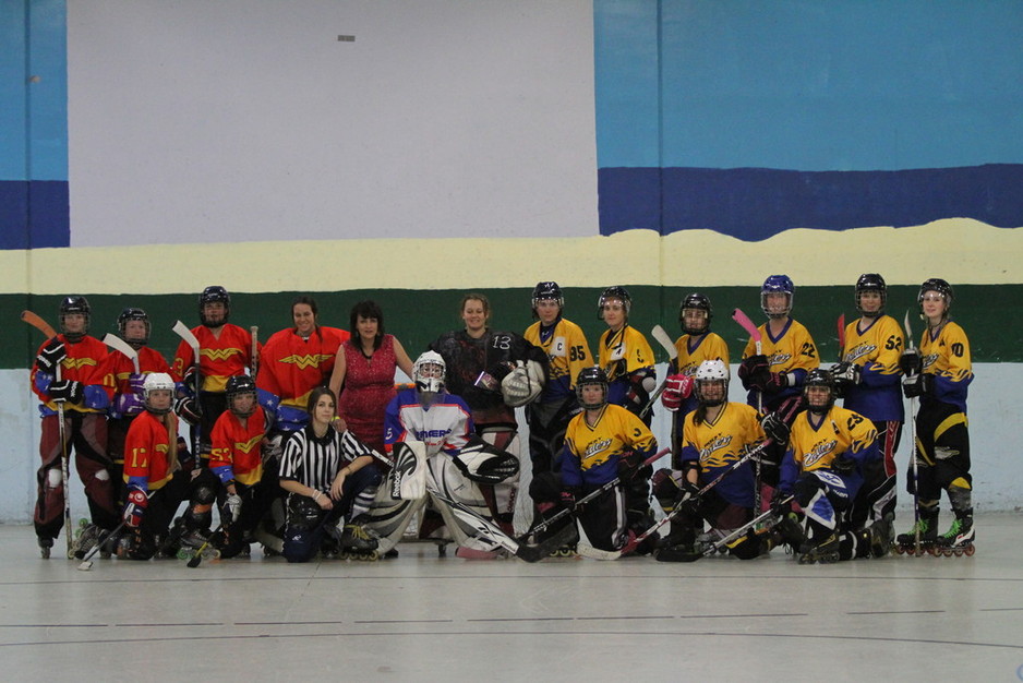 Rocky Skate Club Pic 1 - The all girls teams in Townsville for 2013 State Championships