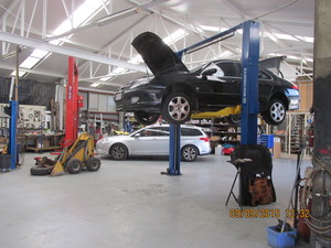 Citroen Repairs and Spares Pic 3