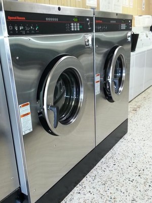 Werribee Coin Laundrette Pic 3 - GOLIATH WERRIBEES BIGGEST FRONT LOAD 27KG WASHER A CRAZY 10 A WASH WASH 2 DOONAS AT ONCE