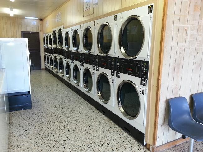 Werribee Coin Laundrette Pic 1 - 16 JUMBO AND 4 SUPER JUMBO DRYERS AVAILABLE