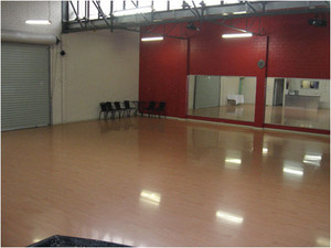 DanceWerx Pic 2 - studio interior