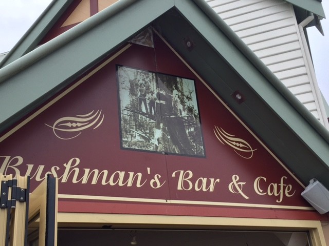 Bushman's Bar and Cafe Pic 2