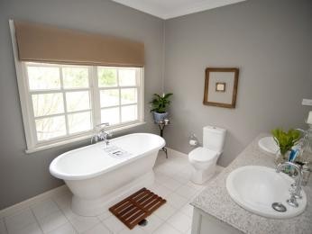 Bathroom Design By Rogan Pic 1