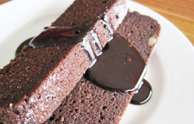 Customize Cakes Pic 1 - Dark Chocolate Flourless Cake