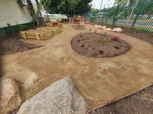 Soilbond Pic 5 - St Josephs Catholic School Mt Isa paths stabilised with Soilbond