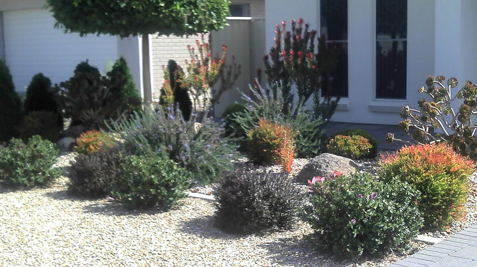 G.F. RENC LANDSCAPING & GARDEN MAINTENANCE Pic 1