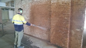 Subzero Dustless Blasting Pic 3 - Removing Paint from Bricks