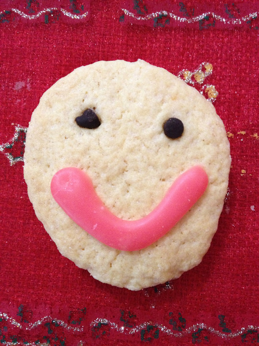 Happy Bakery Pic 1 - Smiley face cookie