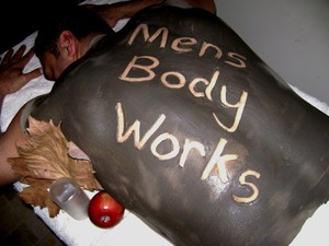 Mens Body Works Pic 4 - Zone out with a Mud Wrap