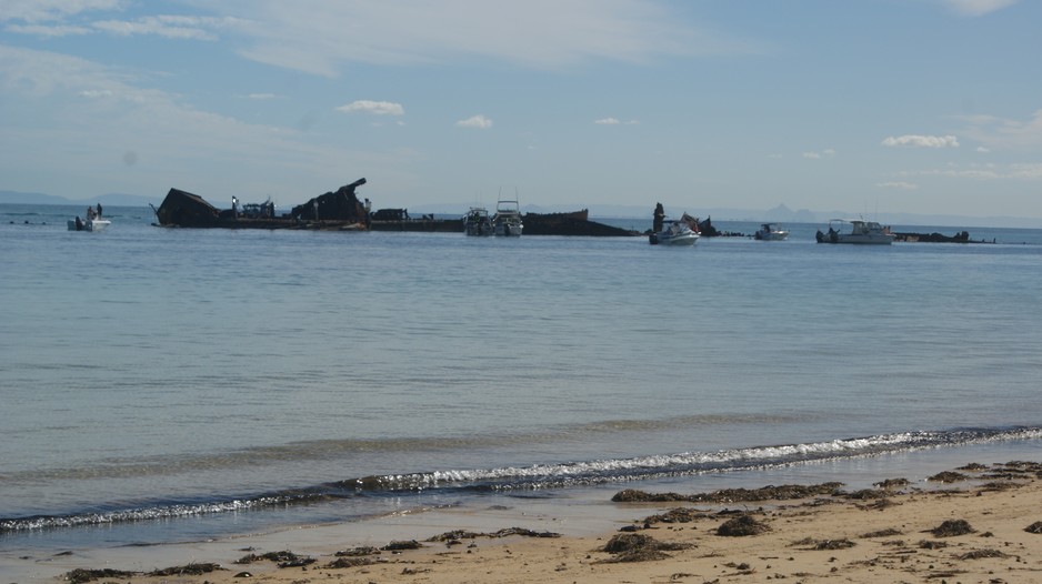 Tangalooma Resort Pic 1 - shipwreck just off the coast