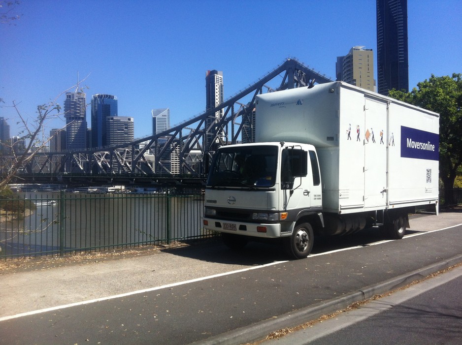 Movers Online Pic 1 - Movers Online in front of the Iconic Story Bridge