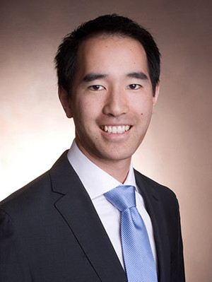 Retina and Macula Specialists Pic 2 - Dr Adrian Fung