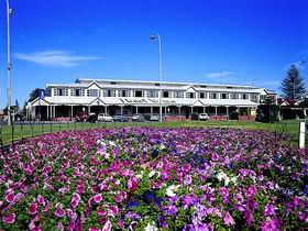 Hotel Victor Pic 1 - Hotel Victor Victor Harbor Fleurieu Peninsula South Australia