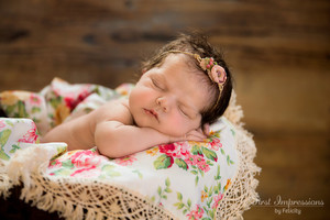 First Impressions by Felicity Pic 5 - First Impressions by Felicity Dalby Newborn Photography