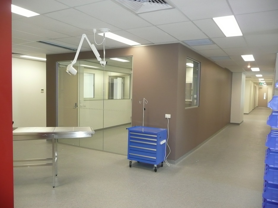 Ruth Newman Architects Pic 1 - Animal Referral Hospital Flemington