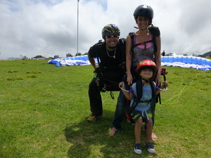 Hollywood Paragliding Pic 3 - Family flying day out