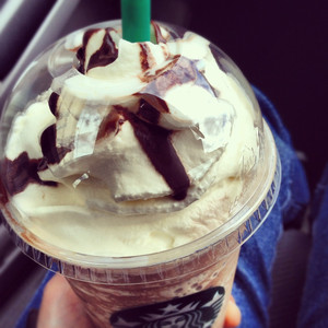 Starbucks Pic 3 - Christmas special peppermint mocha frappucino