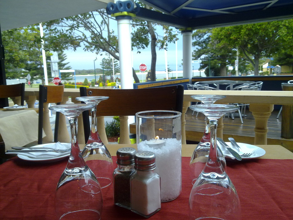 La Costa Restaurant Pic 1 - alfresco dining