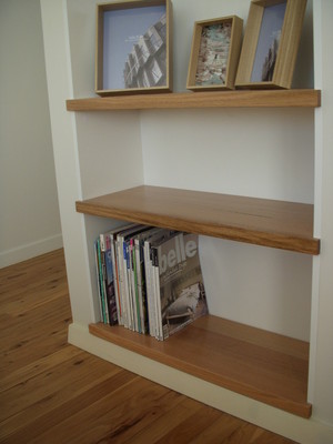 Bratts Handimen Pic 5 - Bookshelf detail