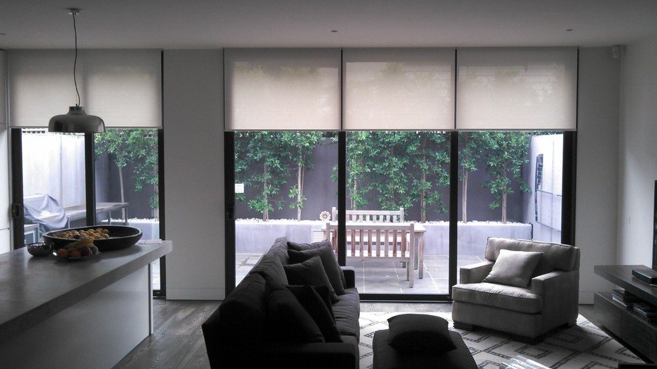 Shades Of The Valley Pic 1 - MSCREEN ROLLERS GIVES YOU PLENTY OF PRIVACY WITHOUT LOSING OUTDOOR VIEWING