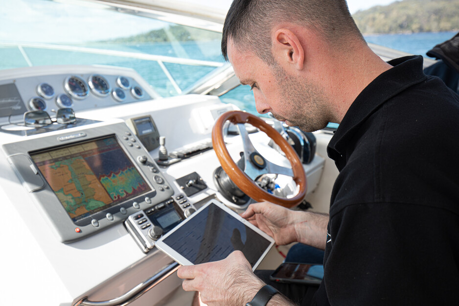 BoatBuy Pic 1 - Riviera Inspection