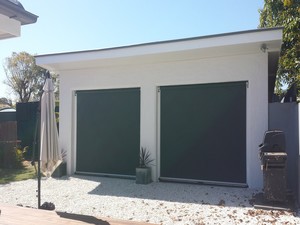 Eez E View Pic 3 - RETRACTABLE OUTDOOR BLINDS