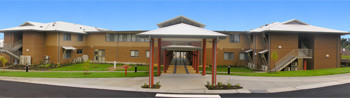 Dumeresq Village Pic 1 - nowra park retirement village front