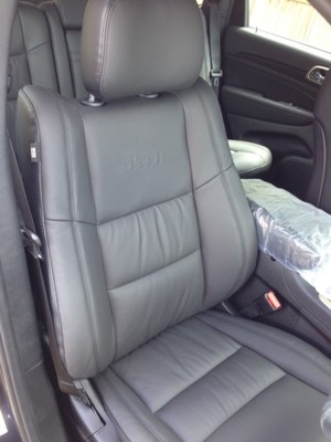 ACURA AUTO Pic 4 - Jeep Laredo Full black leather seat upgrade