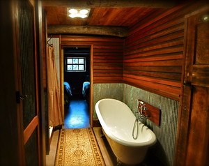 Moonbah Hut Pic 4 - Bathroom Moonbah River Hut