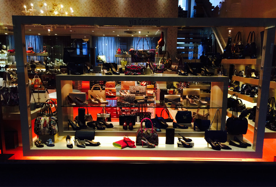 Via Condotti Pic 1 - Stunning window displays of amazing shoes bags