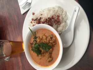 London Tavern Hotel Pic 2 - Malaysian chicken curry with steamed rice