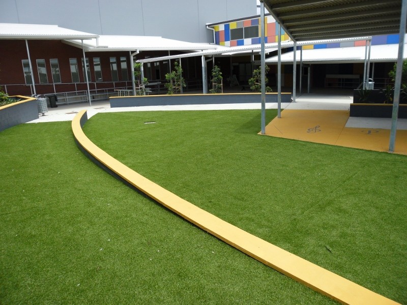 Prestige Synthetic Lawns Pic 1 - Bremer College Ampitheatre