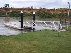 Dynamic Dredging Pty Ltd Pic 5 - Floating Aluminium Jetty at Teal Flat